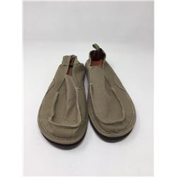 Mens RedbrandCanvas ShoesSize 10M