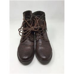 Ladies Boots- Size 8