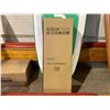 Image 2 : NEW IN BOX AquaParx9'6" Inflatable Paddle Board green ocean