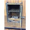 Image 3 : Antique Camp Oven