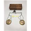Image 3 : Antique Gold Scale