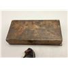 Image 6 : Antique Gold Scale