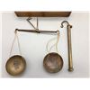 Image 2 : Antique Gold Scale