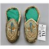 Image 10 : Antique Plateau Moccasins