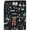 Image 2 : 20 Pair of Earrings