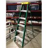Image 1 : DAVIDSON 6' FIBERGLASS & ALUMINIUM STEP LADDER