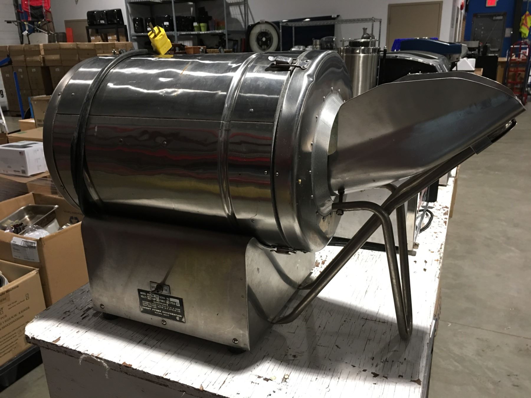 HENNY PENNY COMMERCIAL CHICKEN BREADER