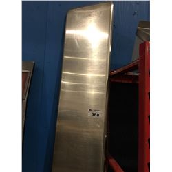 STAINLESS STEEL COMMERCIAL COUNTER - APPROX 8' X 1'