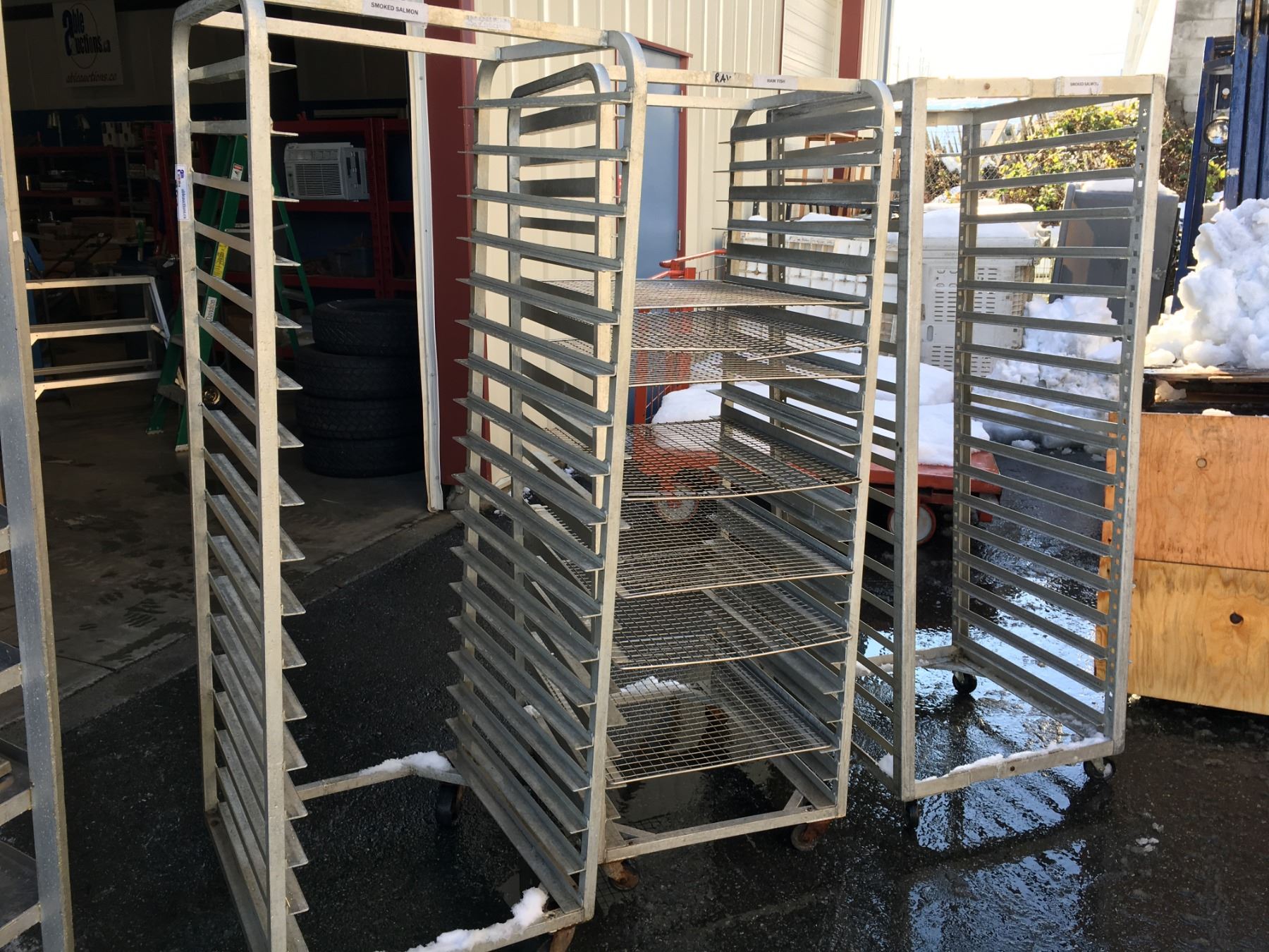 Food Roller Rack 3 ALUMINUM 2' X 2' COMMERCIAL FOOD IND. ROLLING RACKS