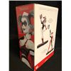 Image 2 : Harley Quinn Red White And Black Statue DC Collectibles