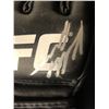 Image 2 : KENDALL GROVE SIGNED UFC GLOVE