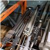 Image 2 : 4 TRIPODS