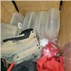 Image 2 : BOX OF CLAMSHELLS, TOOLBELT AND CARNIVAL MONEY BELTS