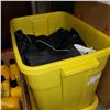 Image 1 : YELLOW TOTE OF SECURITY JACKETS AND SHIRTS