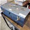 Image 1 : BEACH TOOL BOX FULL OF SOCKETS