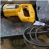 Image 2 : DEWALT SAWZALL - TESTED AND WORKING