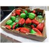 Image 2 : TRAY OF ART GLASS PEPPERS