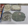 Image 2 : LOT OF 4 GARDEN PLAQUES AND 4 SEASONS PERPETUAL CALENDAR