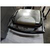 Image 2 : DELONGHI SANDWICH PRESS AND HAMILTON BEACH SLOW COOKER - UNTESTED