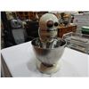 Image 2 : KITCHEN AID BLENDER K4555 HUBART BLENDER W/ BOWL AND MIXER - WORKING
