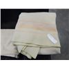 Image 2 : 2 VINTAGE WOOL BLANKETS
