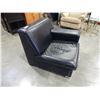 Image 2 : BLACK LEATHER STUDDED CORNER CHAIR