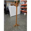 Image 2 : OAK COAT TREE