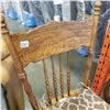 Image 2 : OAK PRESSBACK CHAIR