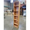 Image 1 : 6-1/2 FOOT MAPLE BOOKSHELF