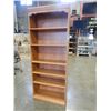 Image 2 : OAK 6-1/2 FOOT BOOKSHELF