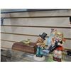 Image 3 : 2 HUMMEL STYLE FIGURES HAND PAINTED DISH AND BRASS DUCK DRESSER BOX