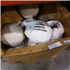 Image 2 : BOX OF VOLLEY BALLS