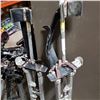 Image 2 : PAIR OF DRYWALL STILTS