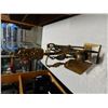 Image 2 : SMALL BRASS VINTAGE FIREPLACE COMPANION SET