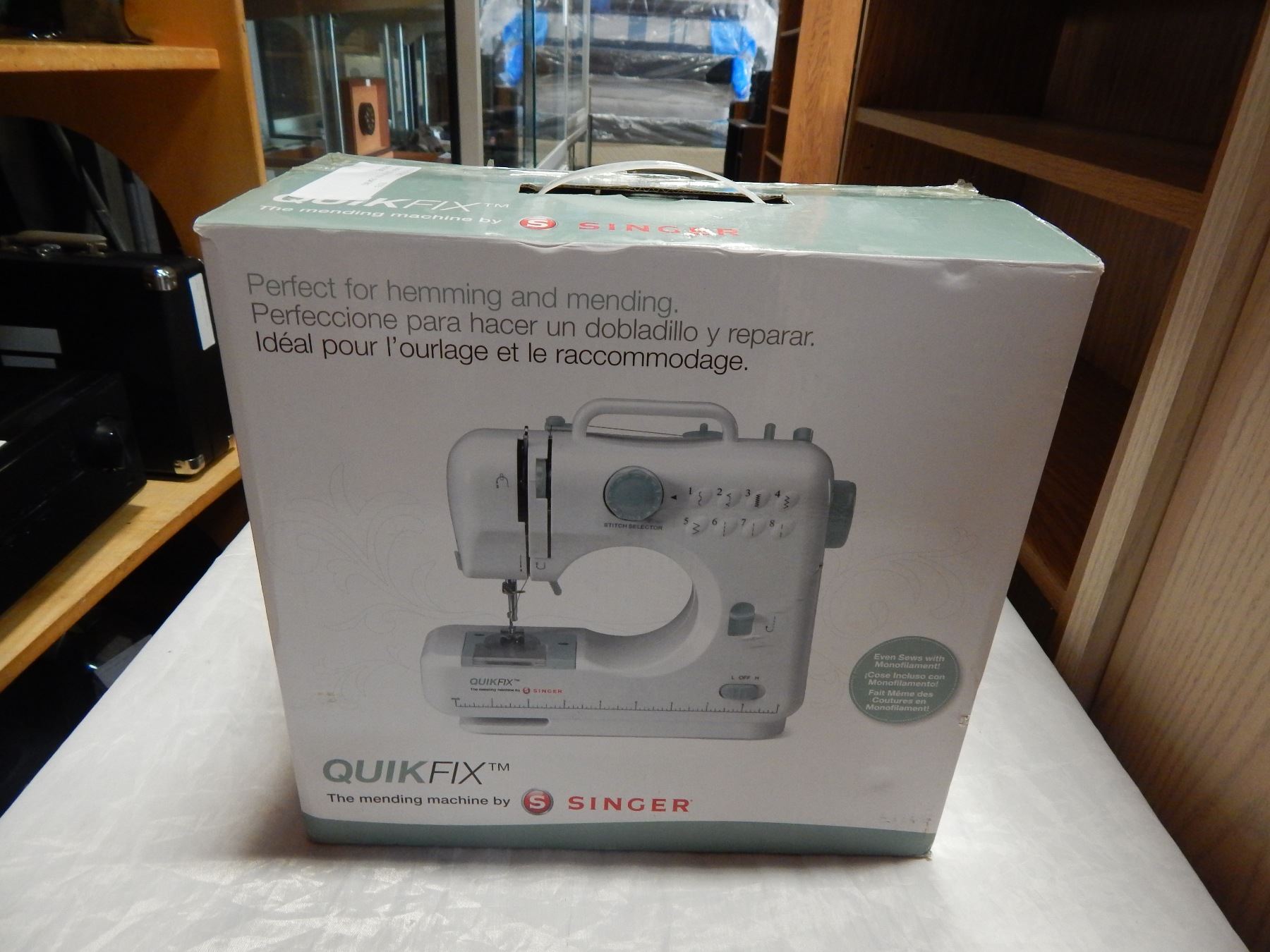 SINGER QUICK FIX SEWING MACHINE