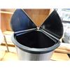 Image 2 : STAINLESS WASTE BIN