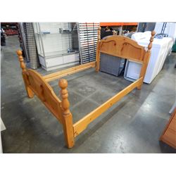 PINE QUEEN SIZE BEDFRAME