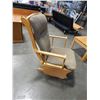 Image 2 : MAPLE GLIDER ROCKER