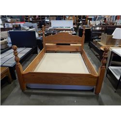 OAK QUEENSIZE BED FRAME