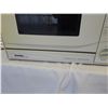 Image 2 : DANBY DESIGNER COUNTERTOP DISHWASHER WITH HOSE AND EXTRA ACCESSORIES