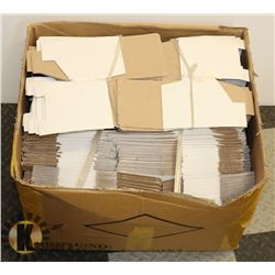 LOT OF FOLDABLE GIFT BOXES.