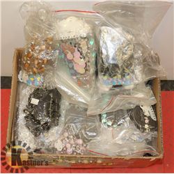 LOT OF ASSORTED JEWELRY.