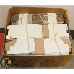 LOT OF FOLDABLE GIFT BOXES