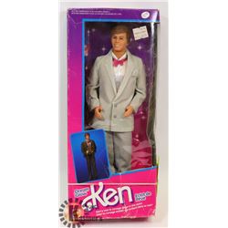 DREAM GLOW KEN COLLECTORS BARBIE.