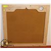 Image 1 : LARGE WOOD FRAME BULLETIN BOARD