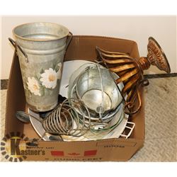 LOT OF ASSORTED DECORATION