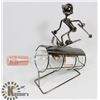Image 1 : METAL WINE BOTTLE HOLDER SKI MAN