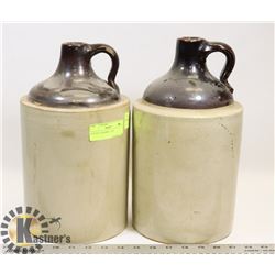 LOT OF 2 CERAMIC JUGS.