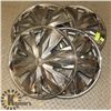 Image 1 : LOT OF 4 HUB CAPS.