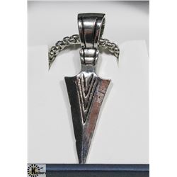 SILVER ALLOY ARROW HEAD PENDANT